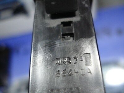 Interruptor de emergencia  Kia 864W0140 E3 864W0140E3 OK53A-664H0A OK53A664H0A