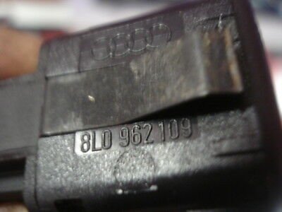 Interruptor de alarma  Audi A6 A8  8L0962109 8LO962109