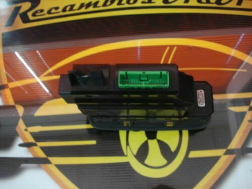 Botonera Elevalunas Volvo S60 V70 XC90 8682836 MD39330-0047 09193383
