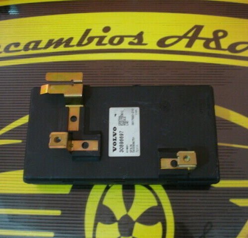 Módulo electrónico Central Volvo S40 01W01 30896697 SW30896751 3817900210 38179
