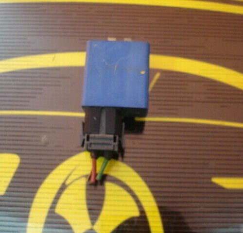 Relé VOLVO 12V 898169 3523737