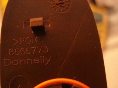 Alojamiento de la llave de control remoto inalámbrico  VOLVO 8666773  PAGF50 CE0