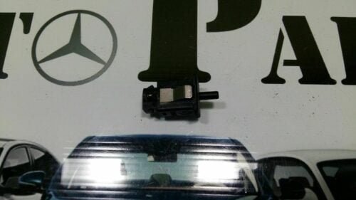 _57 Cambiar guantera BMW E31 E32 E34 E36 E39 E38 E60 1388278 6131-1388278