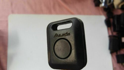 Alojamiento de la llave de control remoto inalámbrico AUDI