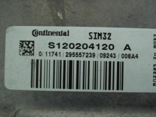 Centralita del motor DACIA SANDERO S120204120A SIM32 8200672654 8200672644