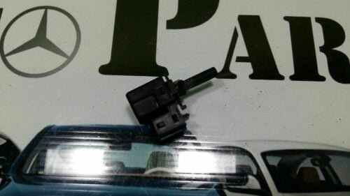 Encienda el Interruptor del embrague / Ford KA 95FB-7C534-AA 95FB7C534AA