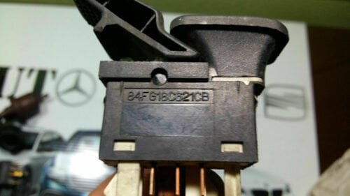 Schalter Heizbare Heckscheibe Ford Fiesta 84FG18C621CB