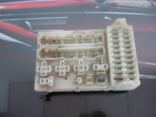 Caja de fusibles / Sicherungskasten / FORD MONDEO 93BG14A073EG 93BG-14A073-EG