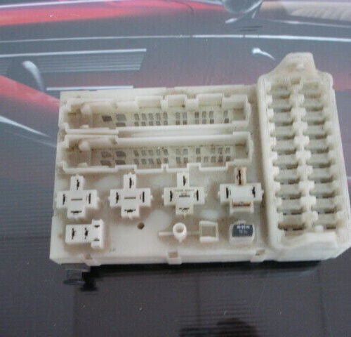 Caja de fusibles / Sicherungskasten / FORD MONDEO 93BG14A073EG 93BG-14A073-EG