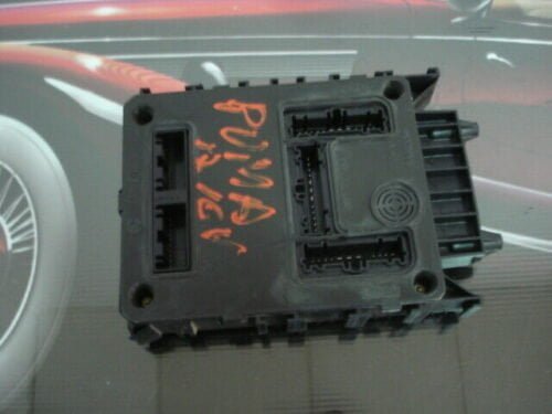 UHS Caja de fusibles Ford PUMA YS6T14K150DB YS6T 14K150 DB SIEMENS S108704002A