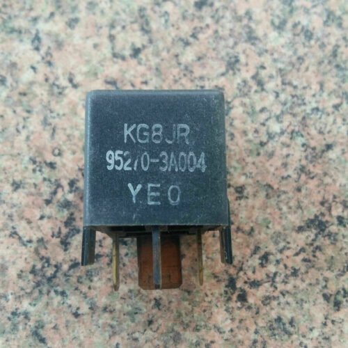 Relé Relais Relay HYUNDAI SANTA FE 952703A004 95270-3A004