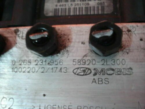 Unidad hidráulica del ABS / Hyundai i30 0265800639 0265231956 58920-2L300