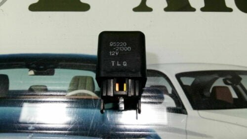 Relé / Relais / Hyundai Sonata Coupe (Tiburon) MK1 96-01 9522021300 95220-21300