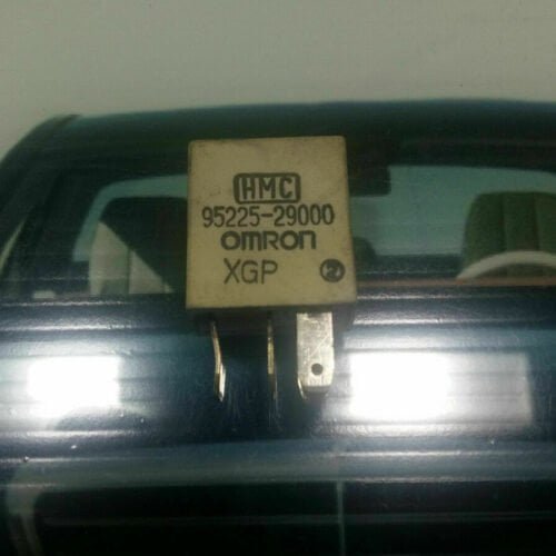 Relé / Relais / Rele / Relay / Hyundai HMC 9522529000 95225-29000 OMRON WDFD