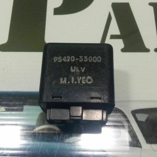 Relé limpiaparabrisas trasero / Hyundai Accent 95420-33000 9542033000