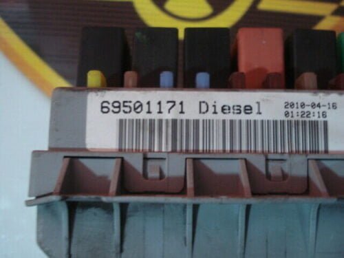 Caja de fusibles  Fuse box Body Modul / Iveco Daily 69501171