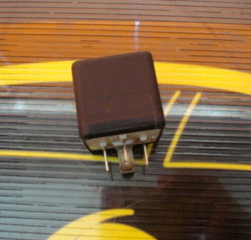Relé Relais Rele Relay IVECO 42096498 4209 6498 899957