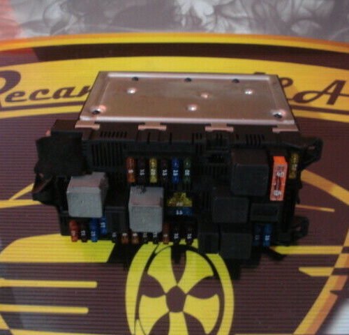 Caja de fusibles  Mercedes W211 S211 2115459101 TEMIC