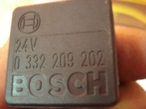 Relé Relais Rele Relay Mercedes-Benz actros Atego  0332209202