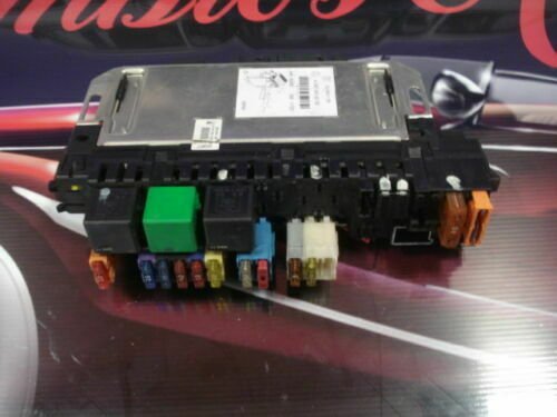 _57 SAM Caja de fusibles Mercedes W220 A0325458332 LK 05045126 05 0451 26