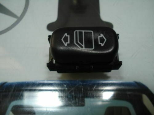 _57 Botonera Elevalunas Mercedes-Benz W210 2108208210 210 820 82 10 LK 03100550