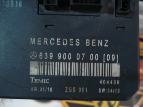 Caja de fusibles Mercedes VITO 6399000700 A6399000700