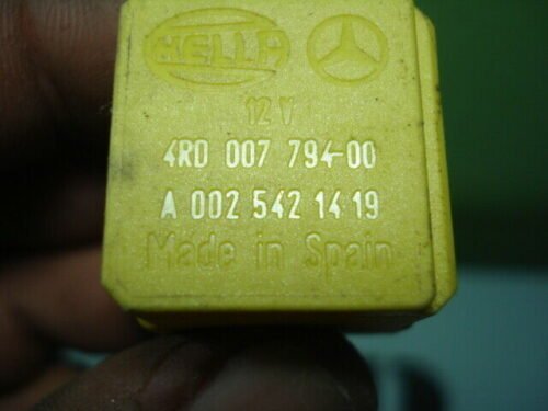 Relé Mercedes W210 A0025421419 HELLA 4RD00779400 4RD 007 794 00