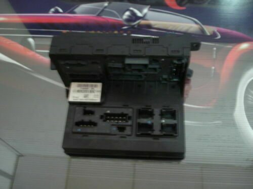 _57 Caja de fusibles / Mercedes E-Klasse W211 220CDI 2115453901 Q3 TEMIC