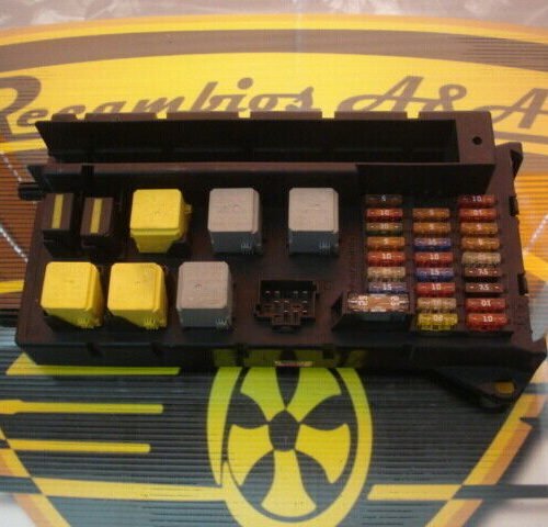 _57 Caja de fusibles Mercedes Sprinter W906 A9065454701 ZGS006 Q-003