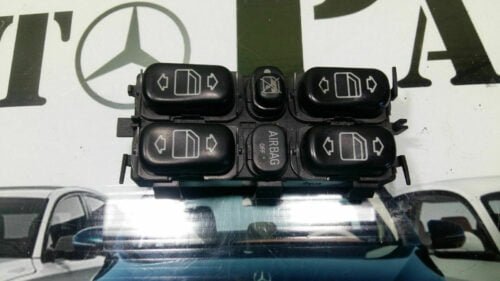 Botonera Elevalunas Mercedes-Benz W168 1688206810 03753201