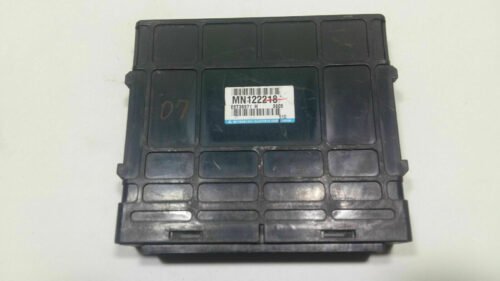 Centralita del motor / MotorSteuergerat / MITSUBISHI MN122218 E6T38971H