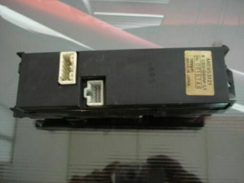 Botonera Elevalunas Mitsubishi Galant MB953121 OMRON C8D-D94M-L1 017174A