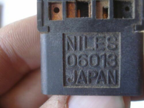 Interruptor de emergencia Mitsubishi Pajero Montero NILES 06013