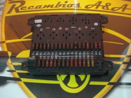 Caja de fusibles / Sicherungskasten / Nissan 24063D4900 24063-D4900