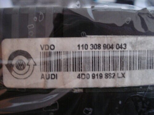 Cuadro de instrumentos Audi A8 4D0919882LX VDO 110308904043