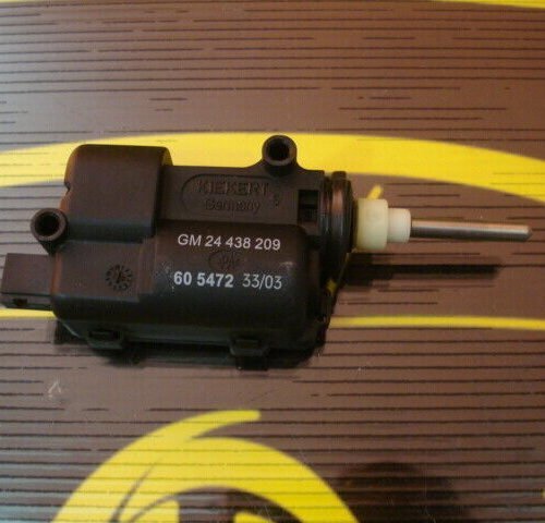 MODULO DE BLOQUEO CENTRAL TANQUE ZV  Opel Vectra C 24438209