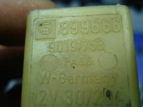 Relé / Relais / Rele / Relay / OPEL 899666 90191753