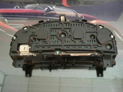 Cuadro de instrumentos / Kombiinstrument Tacho / Opel Vectra 13186704EQ