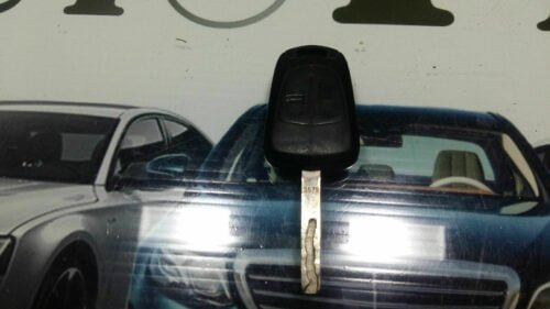 Alojamiento de la llave de control remoto  Opel