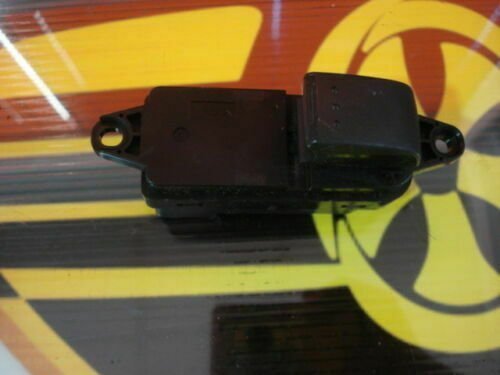 Botonera Elevalunas / Fensterheber schalter / Mazda 5 CC3366370A CC33 66 370A