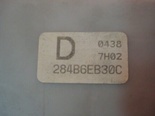 Caja de fusibles Nissan Navara Pathfinder R51 284B6EB30C 04387H02