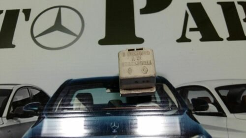 Relais / Rele / Relay / Renault Espace Kangoo Laguna 12V CAV/REN 2 7700822929