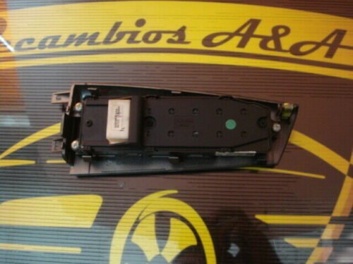 Botonera elevalunas Toyota 8480202252B0 848200F030 84820-0F030 7425202270