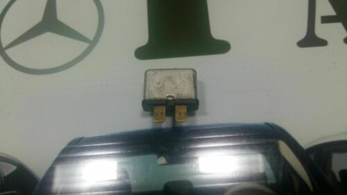 _57 Fusible térmico Relé VW Audi A8 S8 S4 Cabrio B3 B4 Typ89 443937105 443 937 105