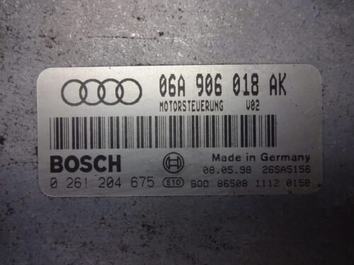 Centralita del motor Audi A3 06A 906 018 AK 06A906018AK 0261204675