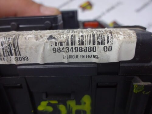 BSM Caja de fusibles Citroen  Peugeot  B3 964349888000 9643498880-00 T118470003G