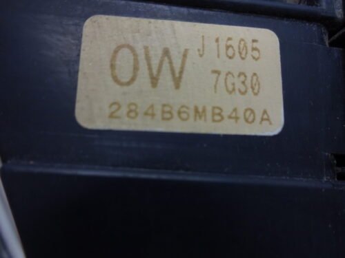 Caja de fusibles Nissan Cabstar 284B6MB40A 7G30 OW J1605