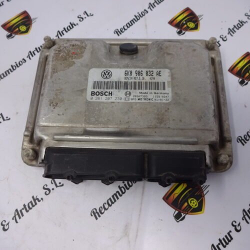 Centralita del motor SEAT INCA GOLF 1.8 0261207230 6K0906032AE 6K0 906 032 AE