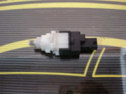 Interruptor de la luz de freno Alfa Romeo Citroen Fiat 46840510