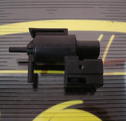 Solenoide de la válvula de vacío Mazda 6 K5T49091 KL01 1725